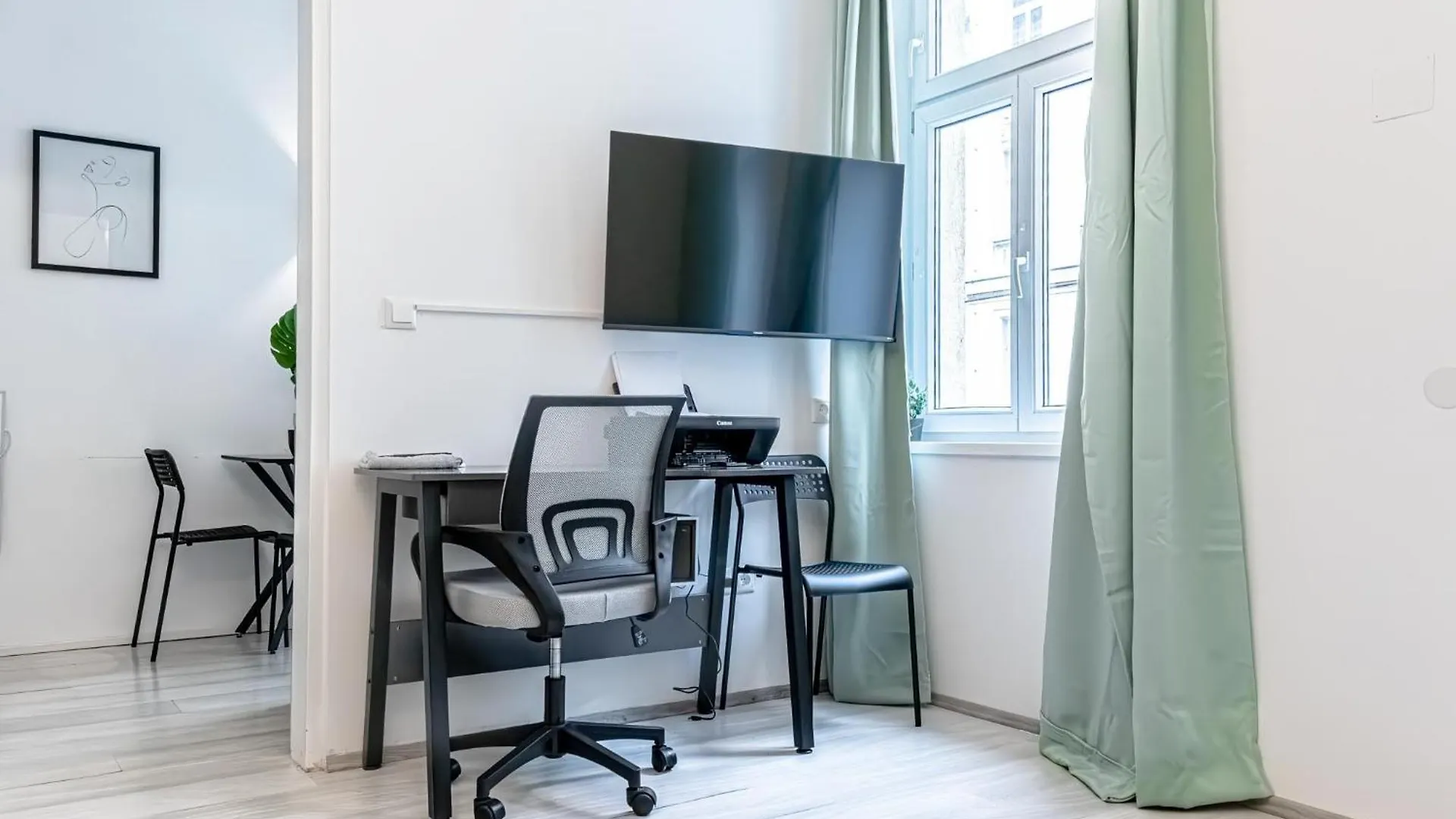 비엔나 Danube Delight: Elegant Getaway Near Prater Stern 아파트